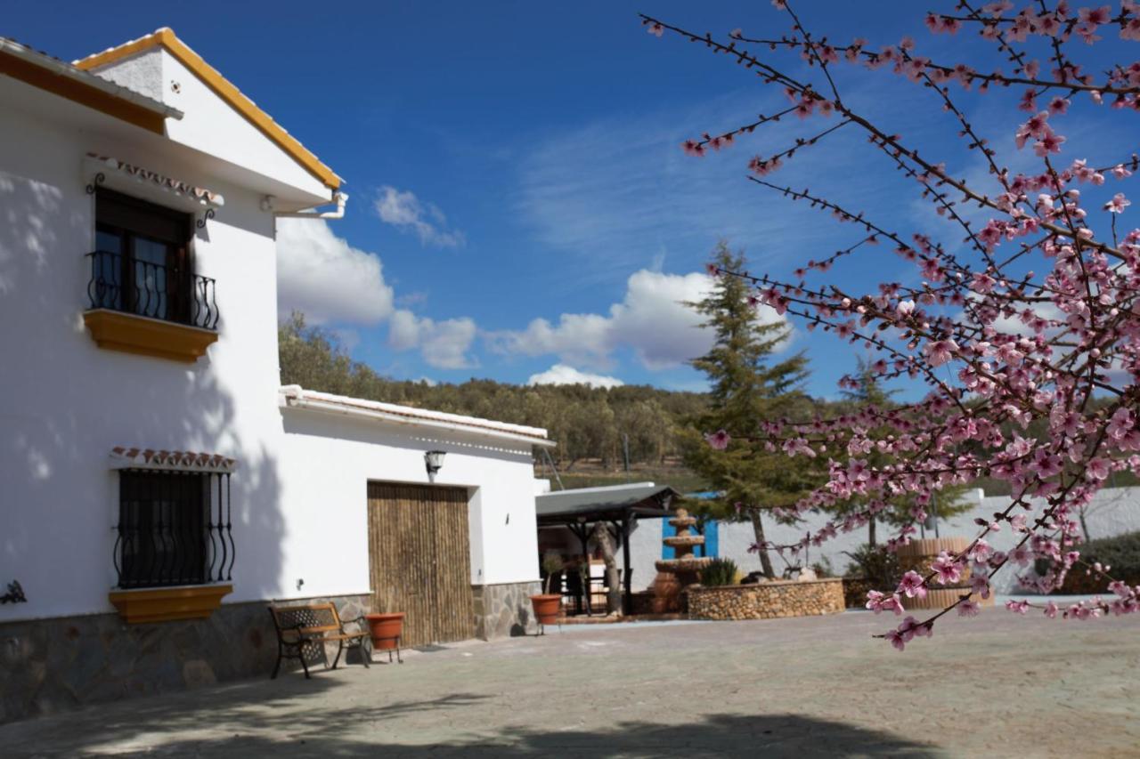 Casa De Las Montanas Вільянуева-дель-Трабуко Екстер'єр фото